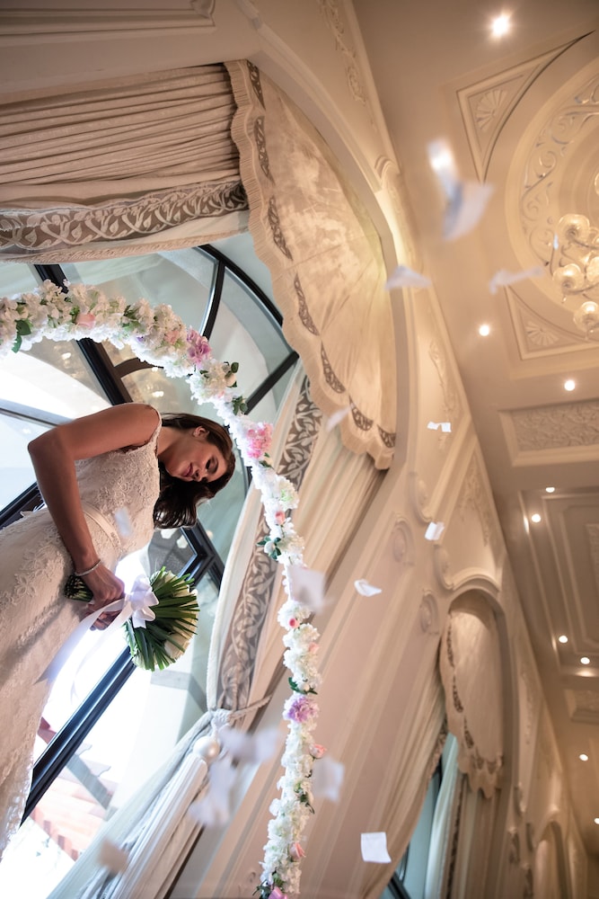Jumeirah Zabeel Saray Dubai — Shared spaces in Dubai