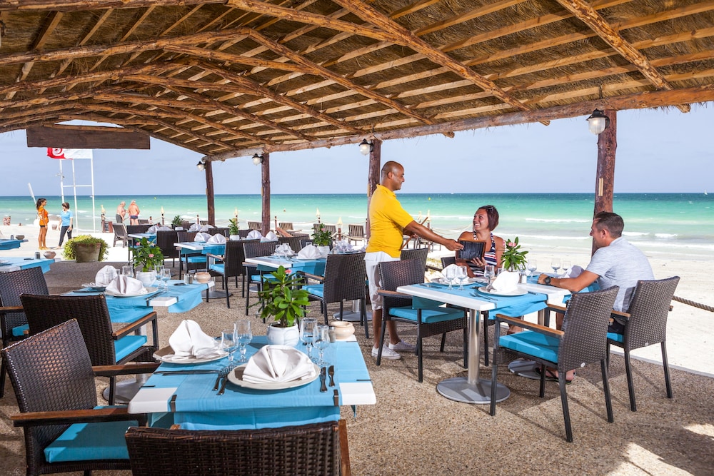 Palm Beach Club Djerba — Restaurant & bars in Midoun, Medenine