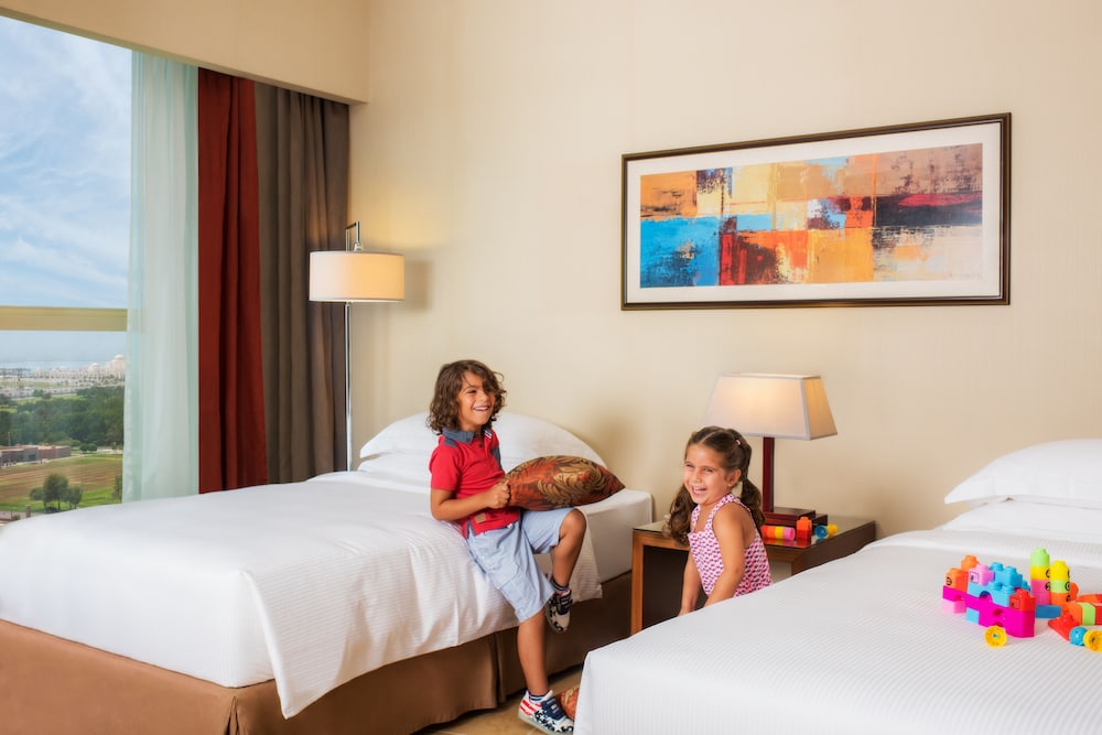 Khalidiya Palace Rayhaan by Rotana — Hotel rooms in Abu Dhabi