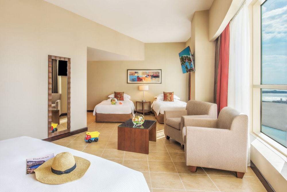 Khalidiya Palace Rayhaan by Rotana — Hotel rooms in Abu Dhabi