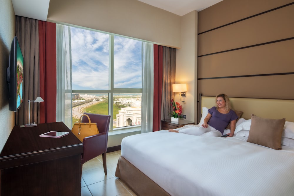 Khalidiya Palace Rayhaan by Rotana — Hotel rooms in Abu Dhabi