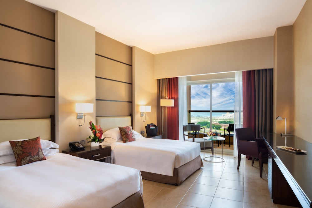Khalidiya Palace Rayhaan by Rotana — Hotel rooms in Abu Dhabi