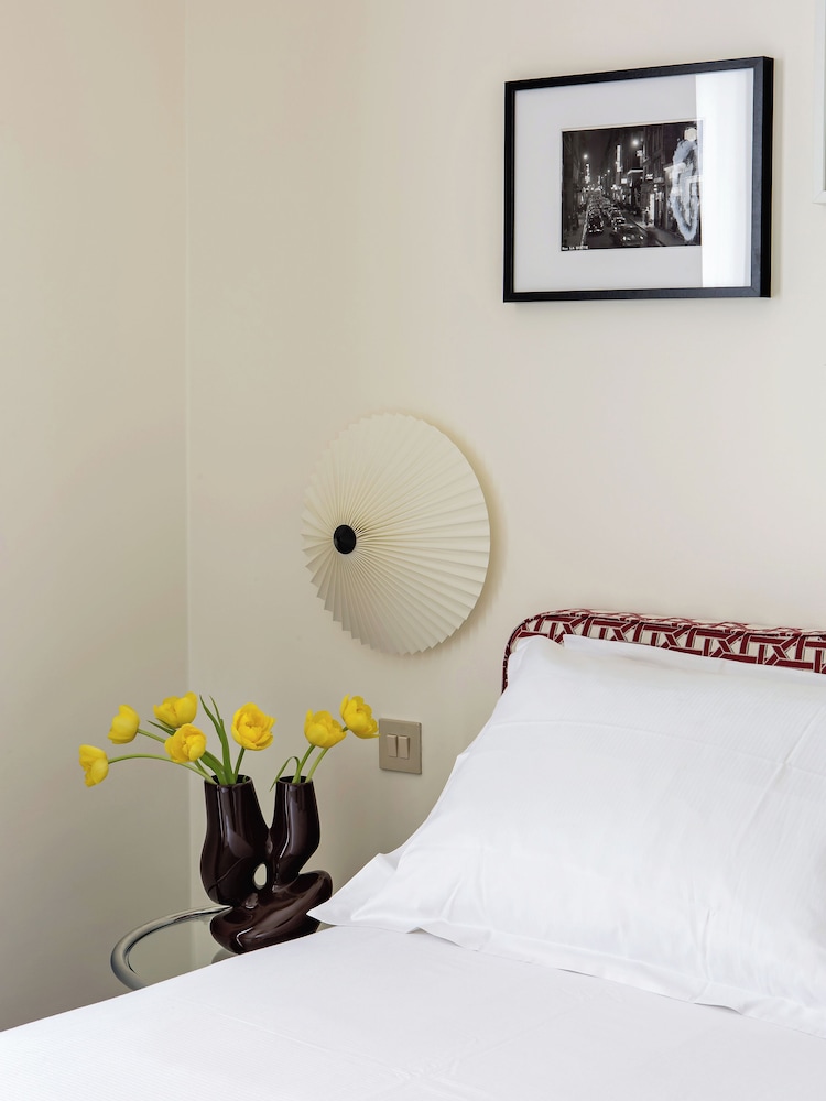 Hôtel Dalila — Hotel rooms in Paris, Ile-de-France