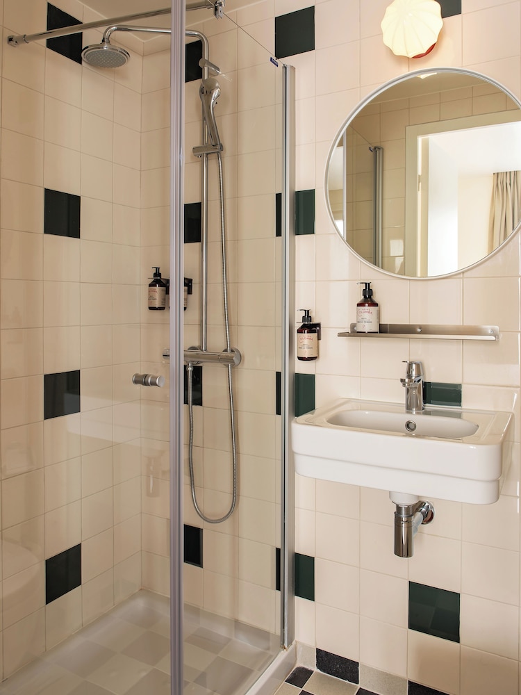 Hôtel Dalila — Hotel rooms in Paris, Ile-de-France