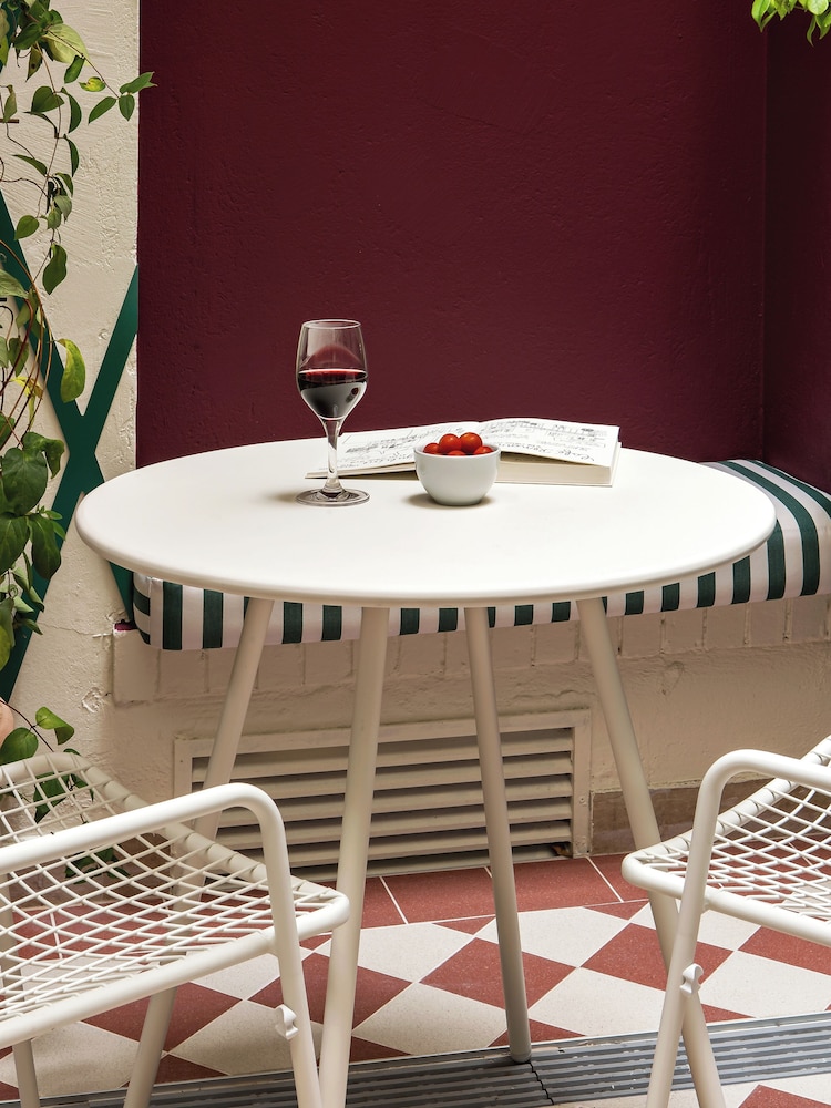 Hôtel Dalila — Restaurant & bars in Paris, Ile-de-France