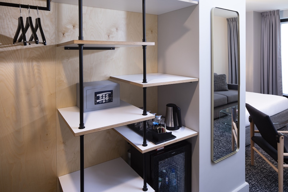Hotel Paris Bastille — Hotel rooms in Paris, Ile-de-France