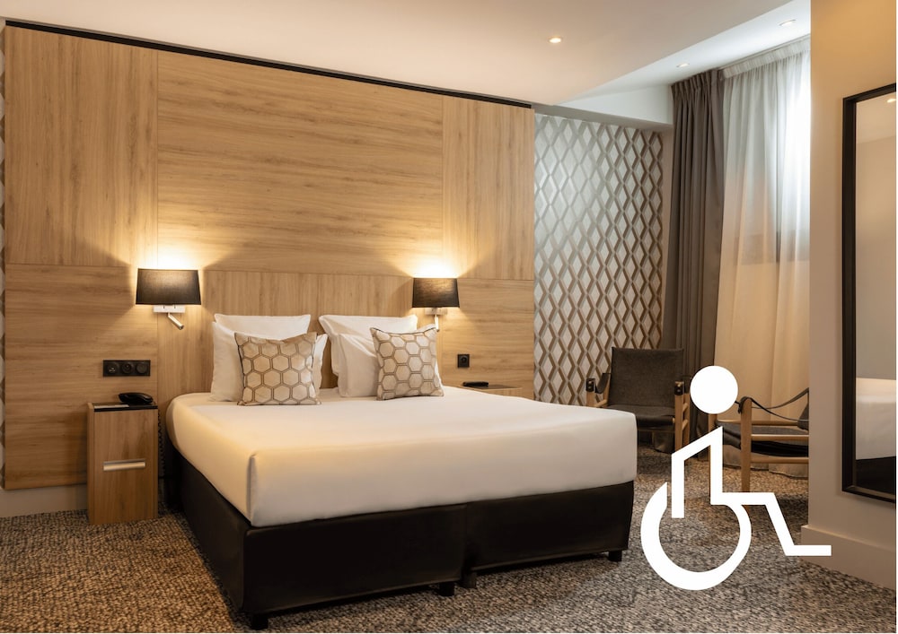 Hotel Paris Bastille — Hotel rooms in Paris, Ile-de-France