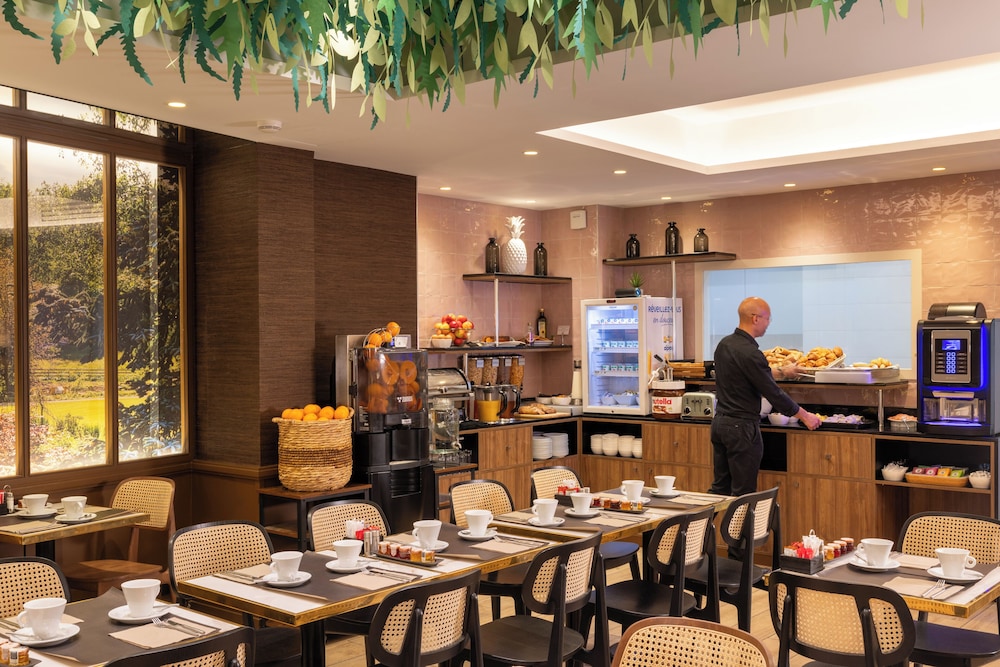 Hotel Paris Bastille — Restaurant & bars in Paris, Ile-de-France