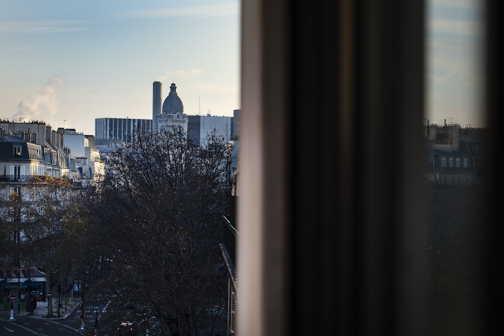 Hotel Paris Bastille — Hotel rooms in Paris, Ile-de-France