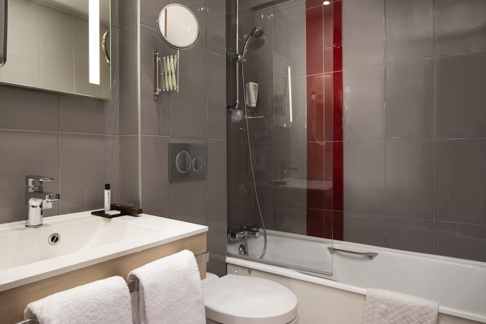 Hotel Paris Bastille — Hotel rooms in Paris, Ile-de-France