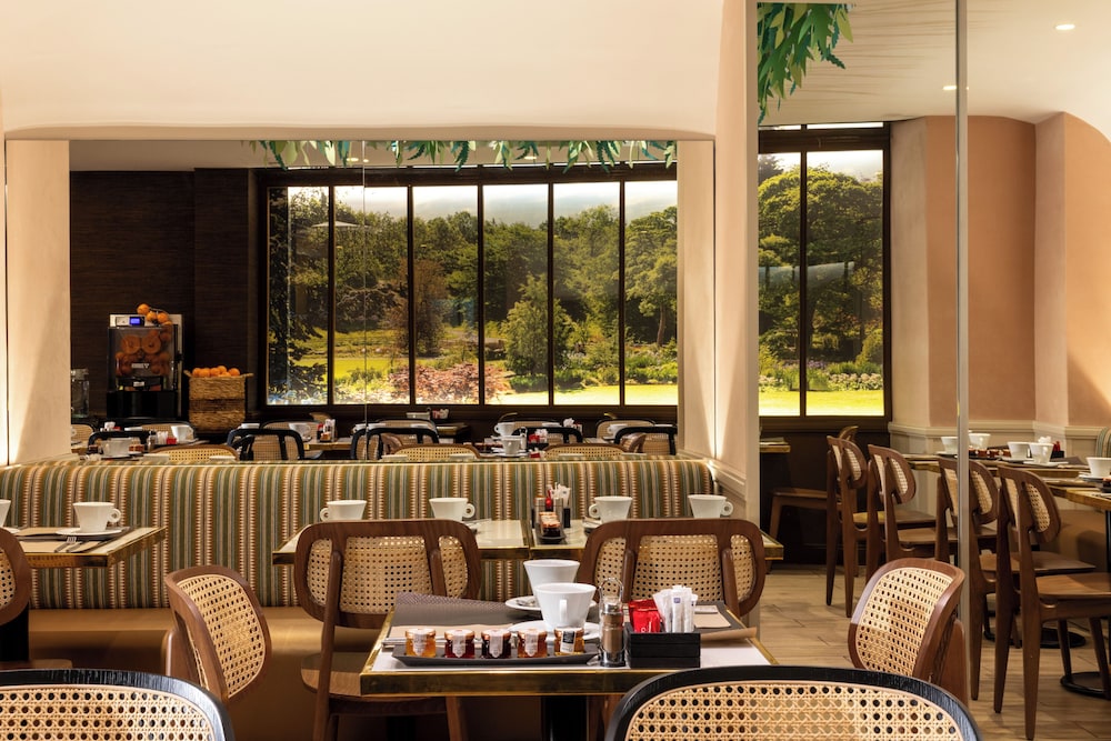 Hotel Paris Bastille — Restaurant & bars in Paris, Ile-de-France
