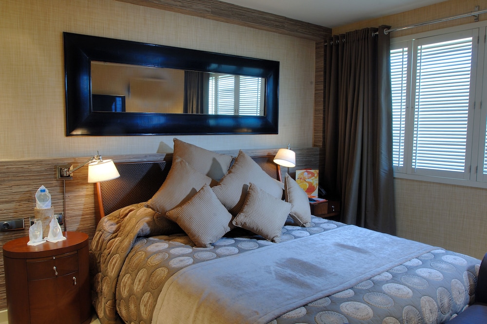 Elegance Hotels International — Hotel rooms in Marmaris, Mugla