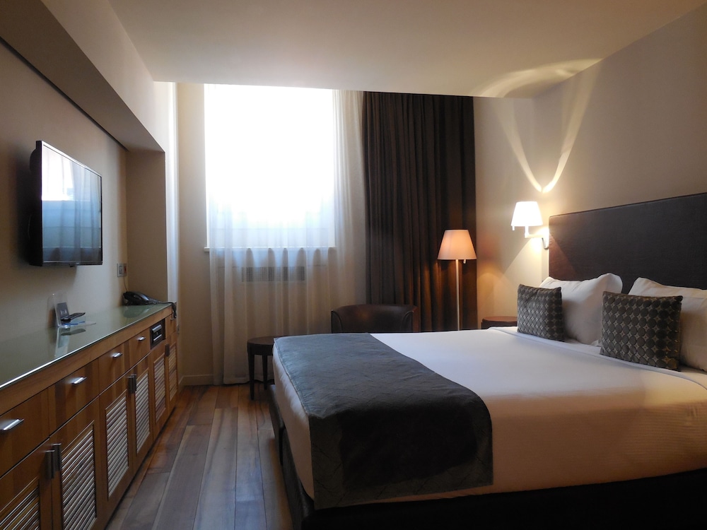 Palazzo Ai Capitani — Hotel rooms in Peschiera del Garda, Veneto