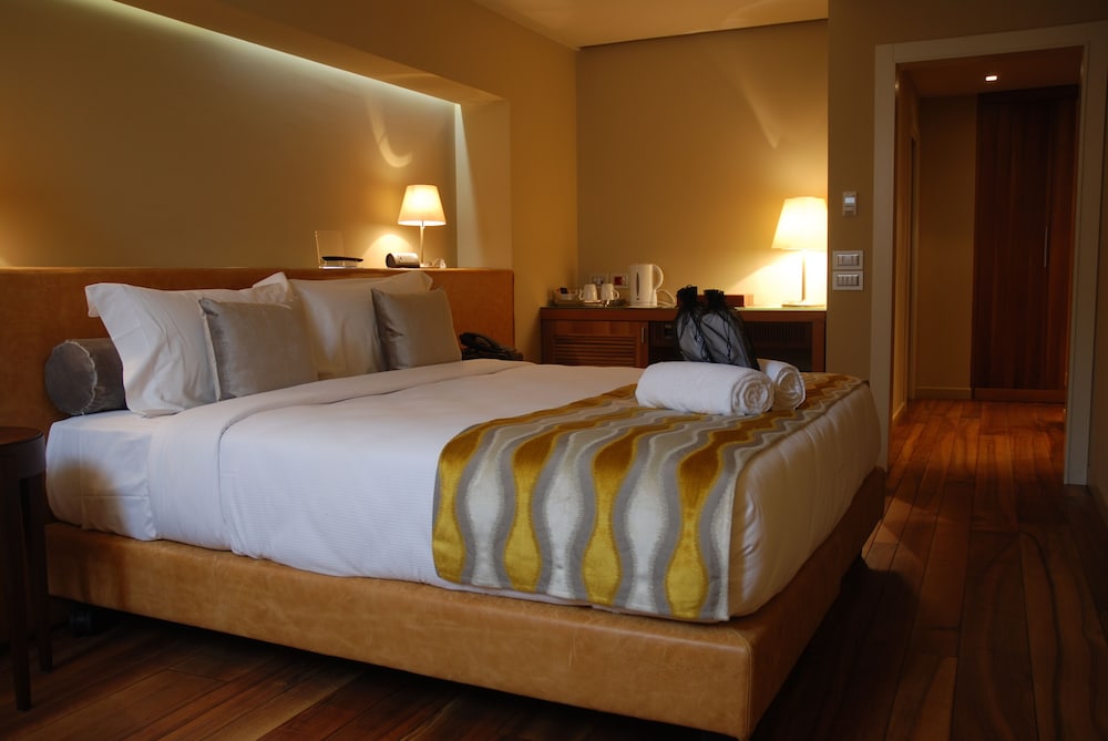 Palazzo Ai Capitani — Hotel rooms in Peschiera del Garda, Veneto