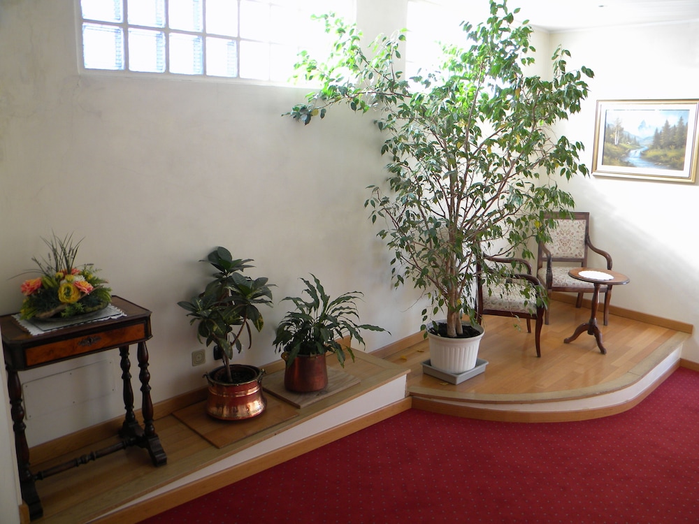 Albergo Ristorante Tre Re — Hotel building in Como, Lombardy