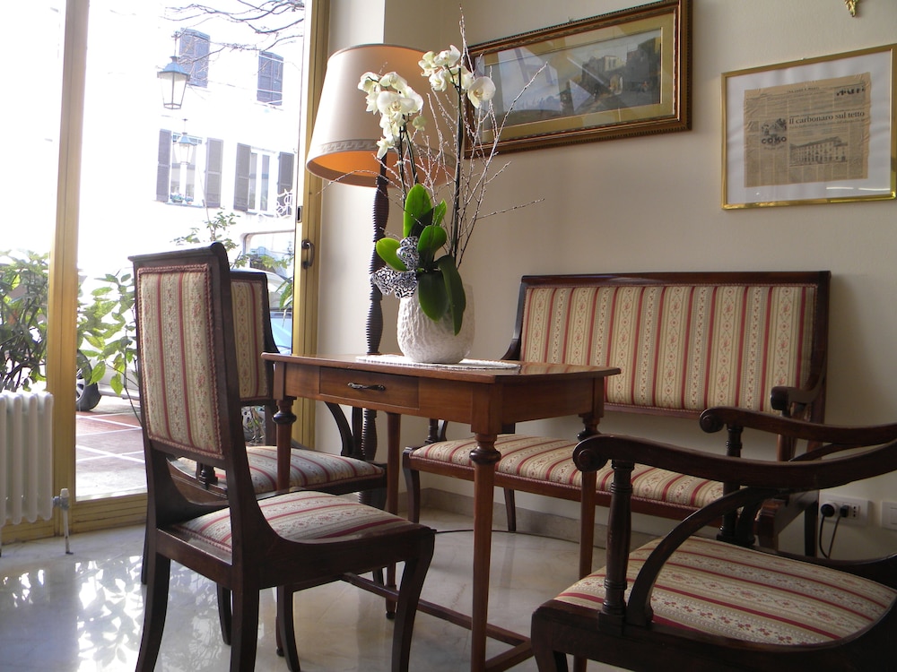 Albergo Ristorante Tre Re — Hotel rooms in Como, Lombardy
