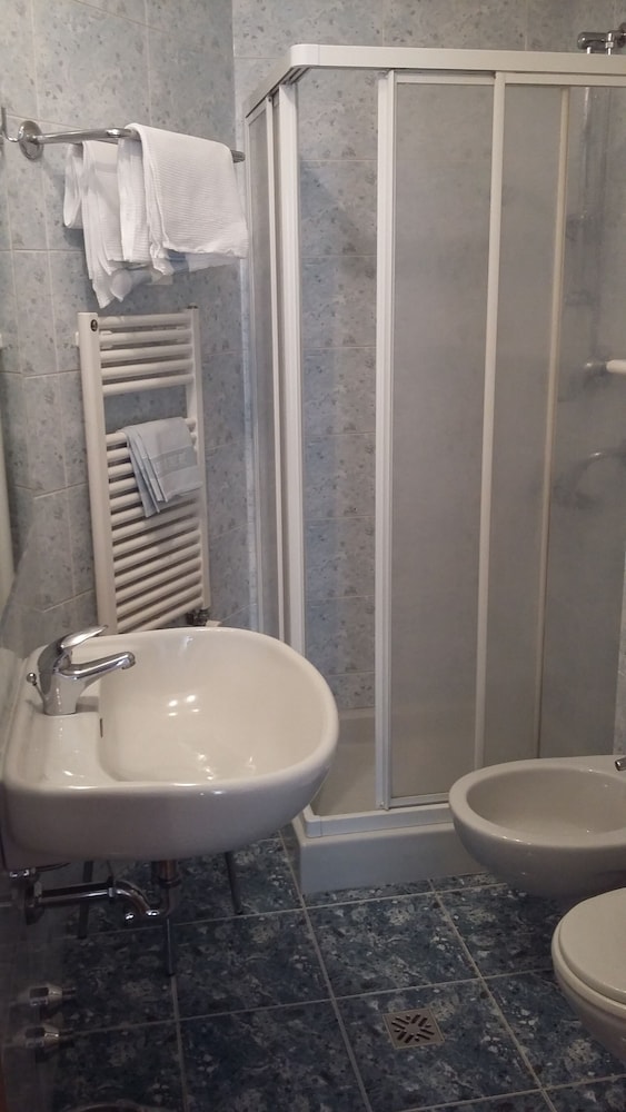 Albergo Ristorante Tre Re — Hotel rooms in Como, Lombardy