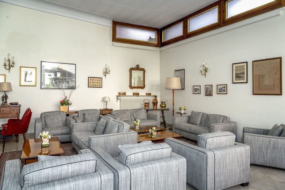 Albergo Ristorante Tre Re — Hotel rooms in Como, Lombardy