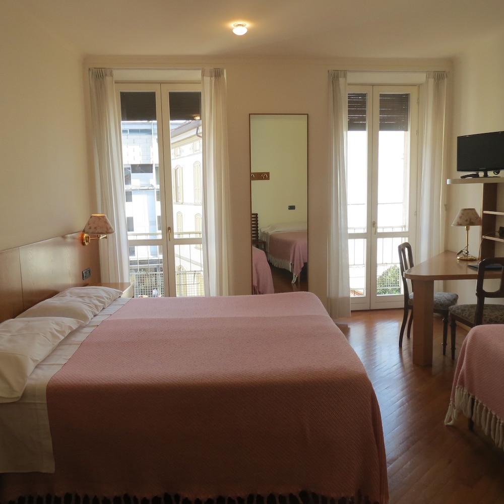 Albergo Ristorante Tre Re — Hotel rooms in Como, Lombardy