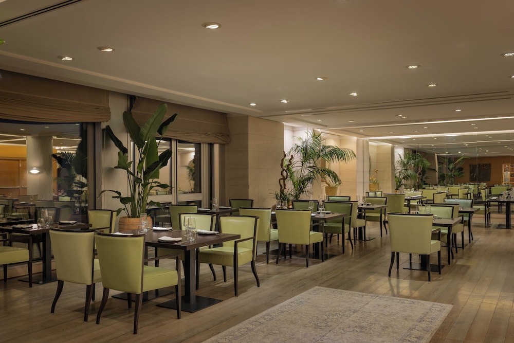 Precise House Mantegna Roma — Restaurant & bars in Rome, Lazio