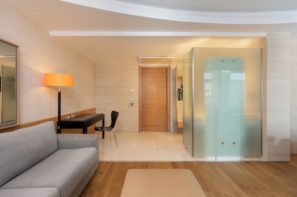 Precise House Mantegna Roma — Hotel rooms in Rome, Lazio