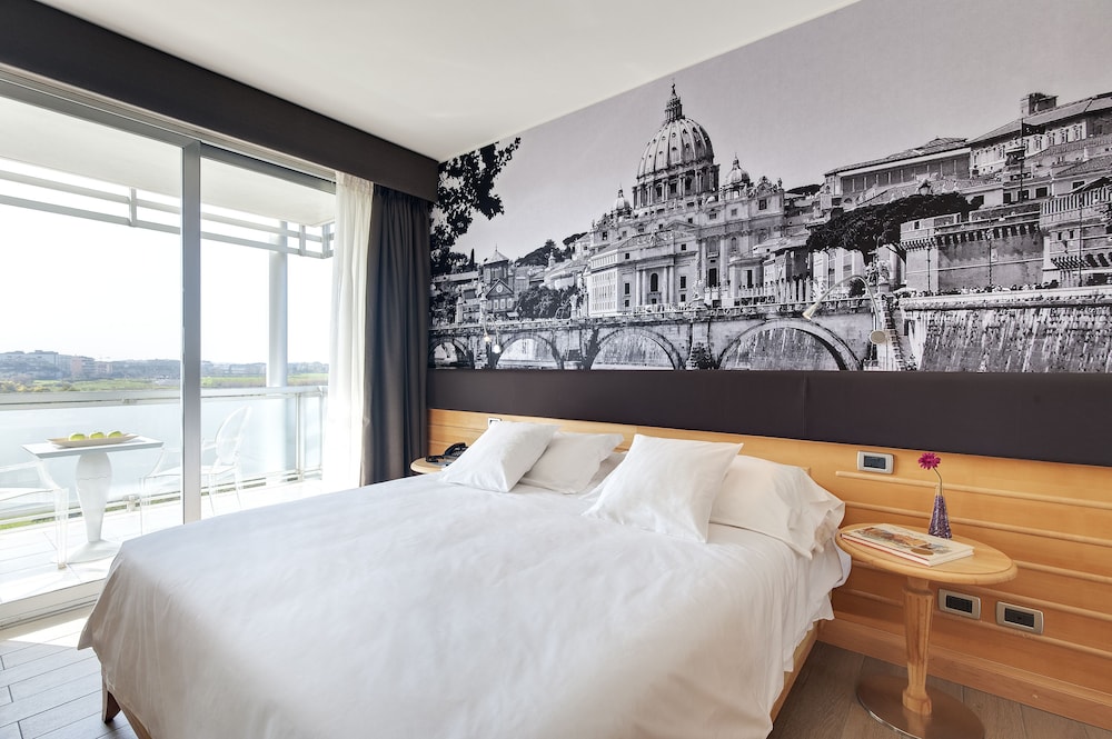 Occidental Aran Park — Hotel rooms in Rome, Lazio