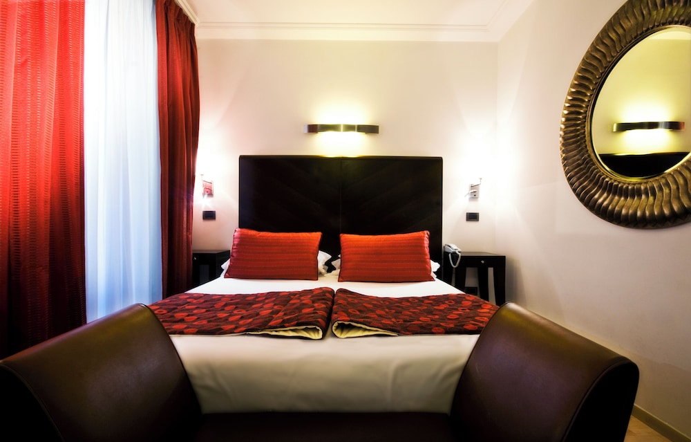 Hotel Ariston — Hotel rooms in Rome, Lazio