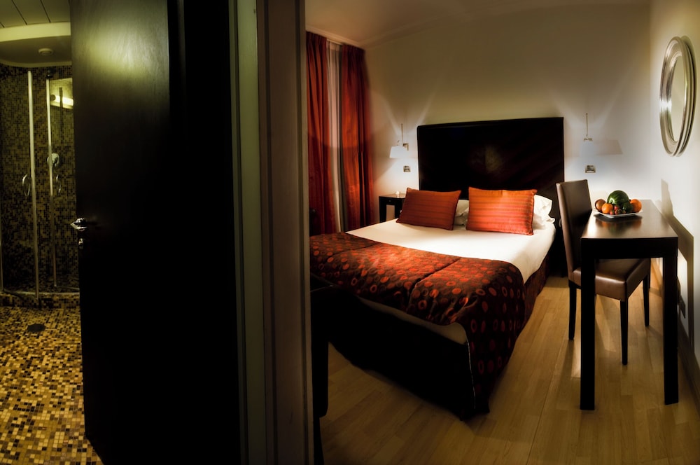Hotel Ariston — Hotel rooms in Rome, Lazio