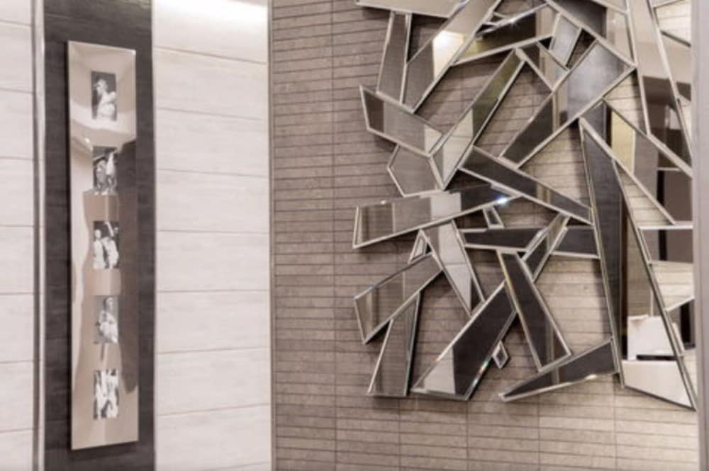 Hotel Ariston — Hotel building in Rome, Lazio