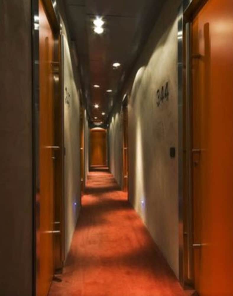 Hotel Ariston — Hotel building in Rome, Lazio