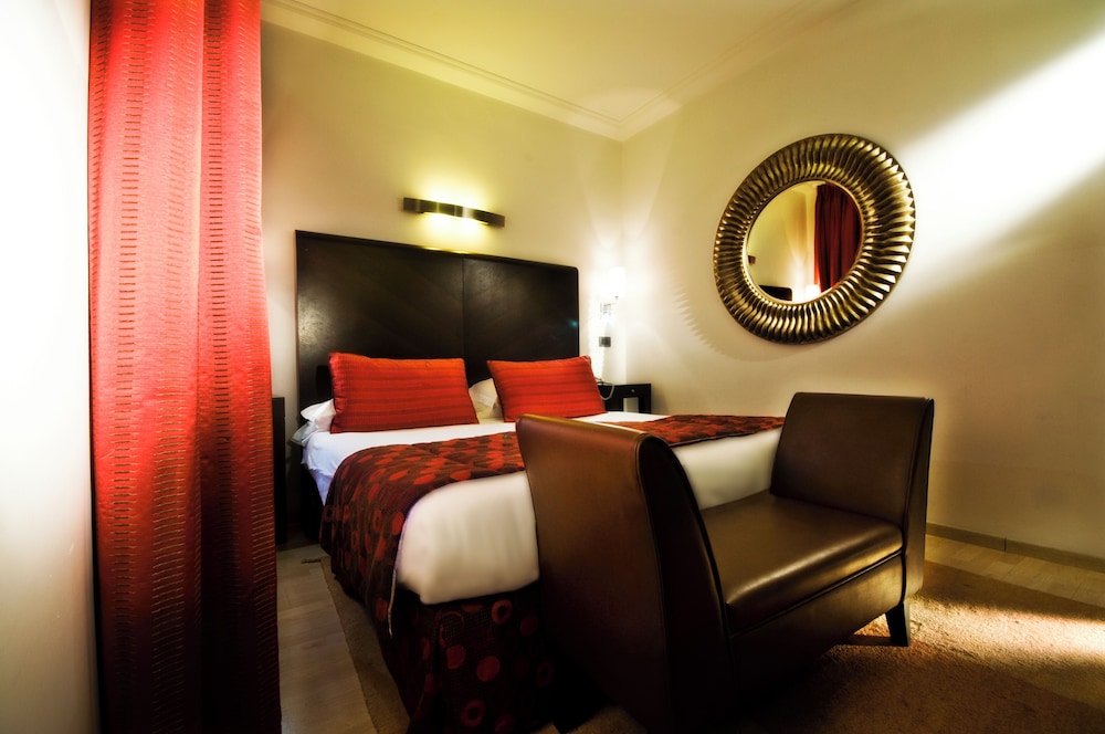 Hotel Ariston — Hotel rooms in Rome, Lazio