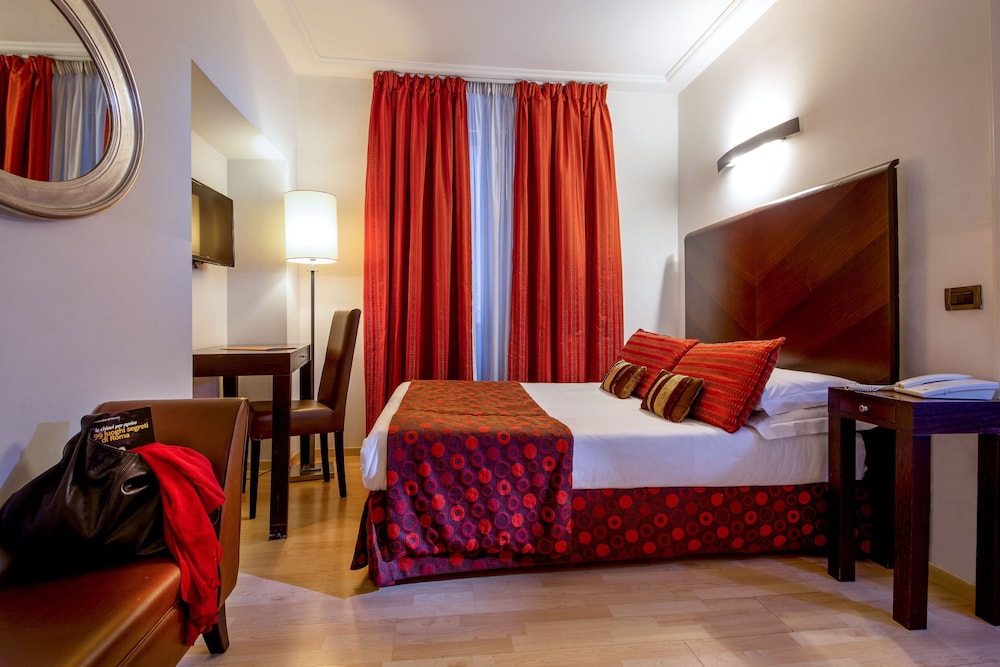Hotel Ariston — Hotel rooms in Rome, Lazio
