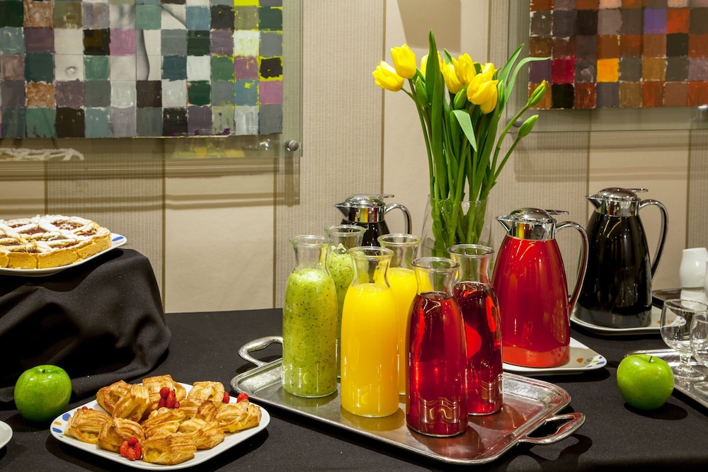 Hotel Ariston — Restaurant & bars in Rome, Lazio