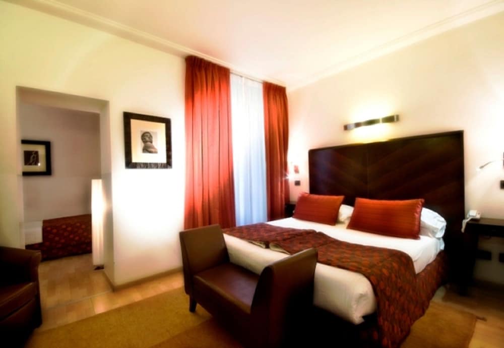 Hotel Ariston — Hotel rooms in Rome, Lazio
