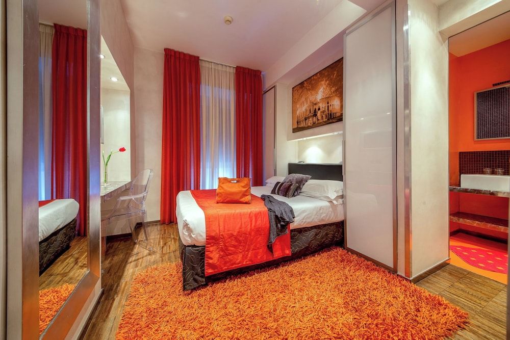 Hotel Ariston — Hotel rooms in Rome, Lazio