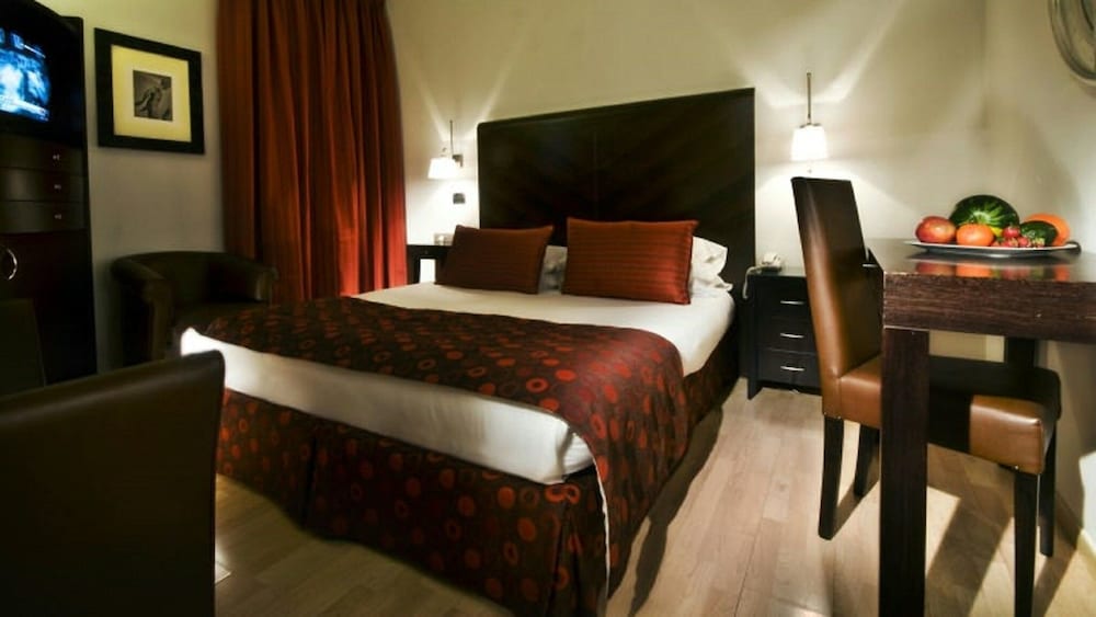 Hotel Ariston — Hotel rooms in Rome, Lazio