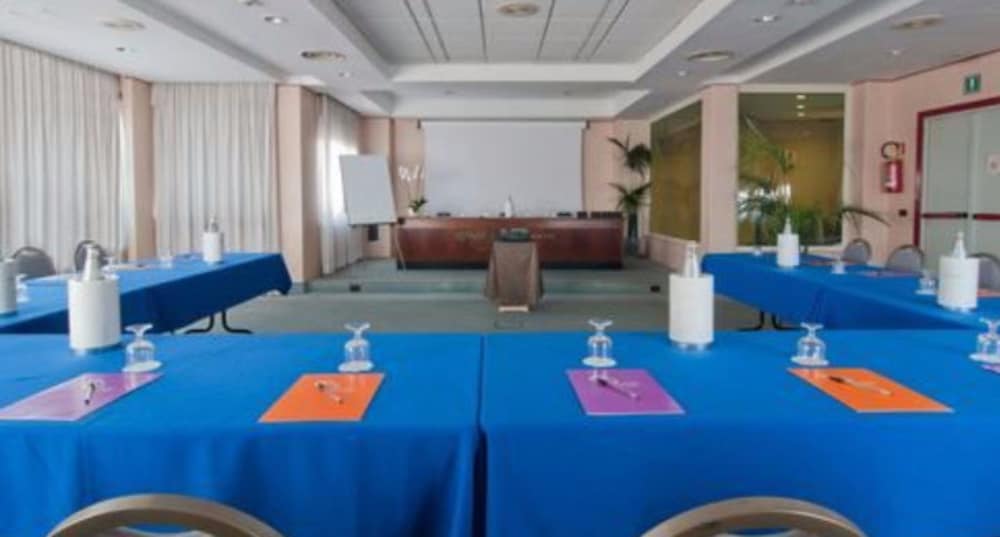Hotel Ariston — Hotel building in Rome, Lazio