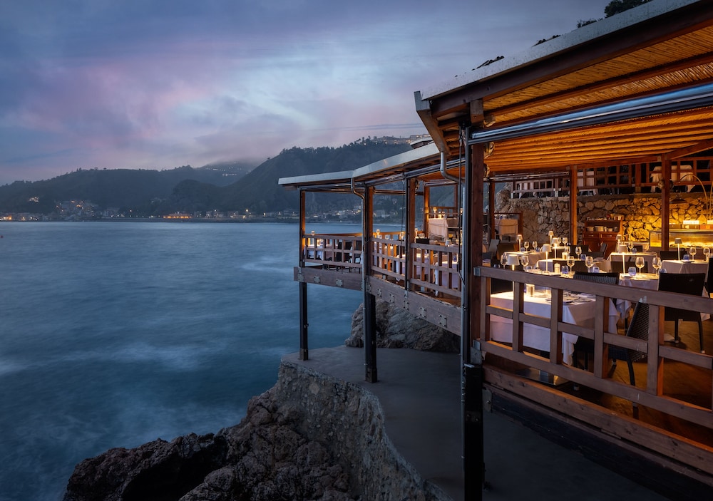 UNA Hotels Capotaormina — Restaurant & bars in Taormina, Sicily