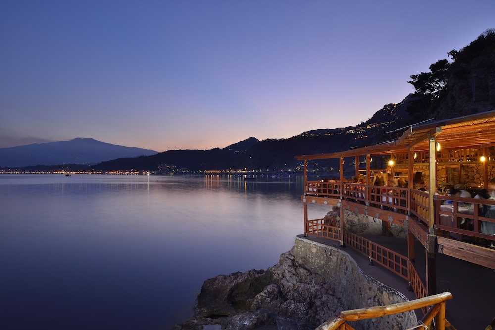 UNA Hotels Capotaormina — Restaurant & bars in Taormina, Sicily