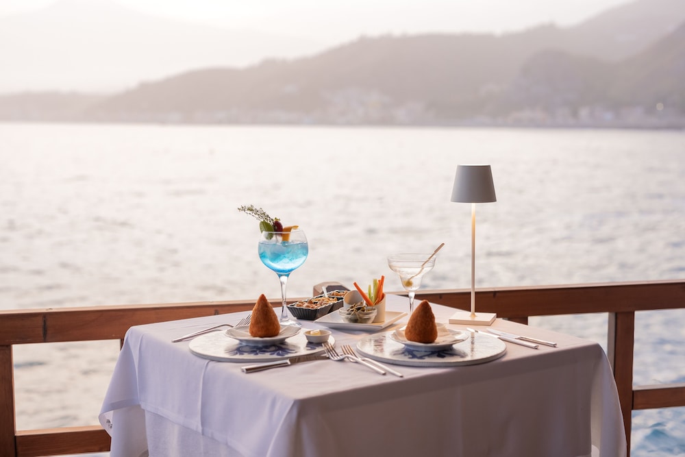 UNA Hotels Capotaormina — Restaurant & bars in Taormina, Sicily