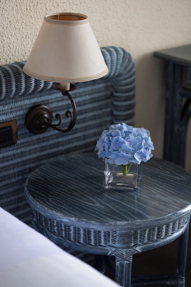 UNA Hotels Capotaormina — Hotel rooms in Taormina, Sicily