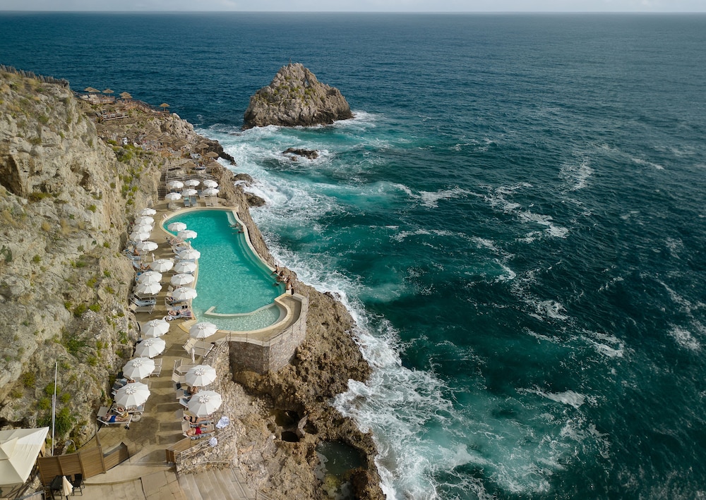 UNA Hotels Capotaormina — Swimming pool in Taormina, Sicily