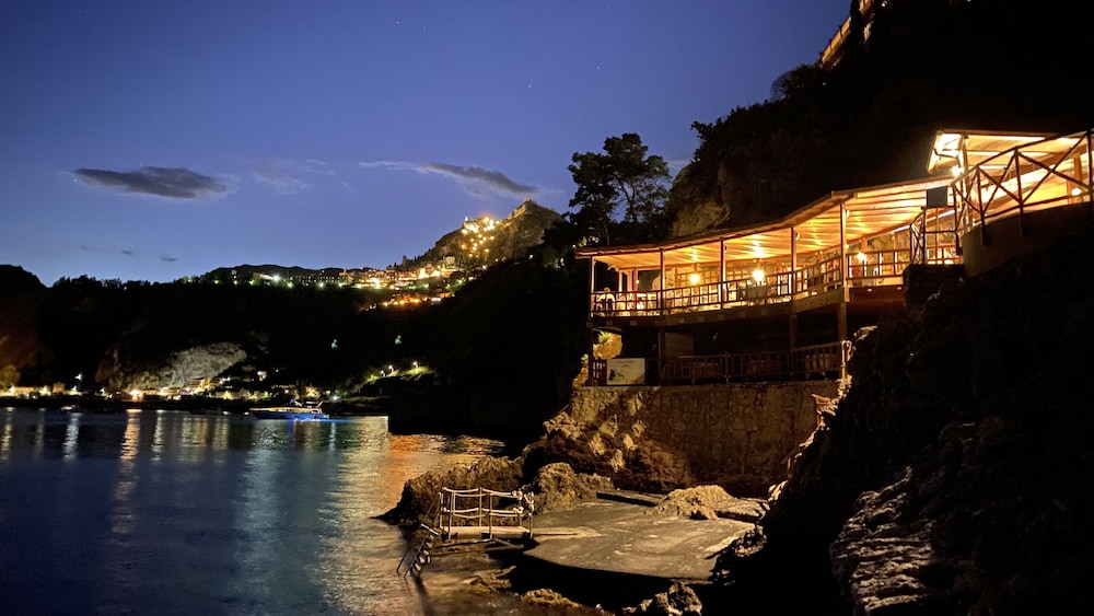 UNA Hotels Capotaormina — Restaurant & bars in Taormina, Sicily