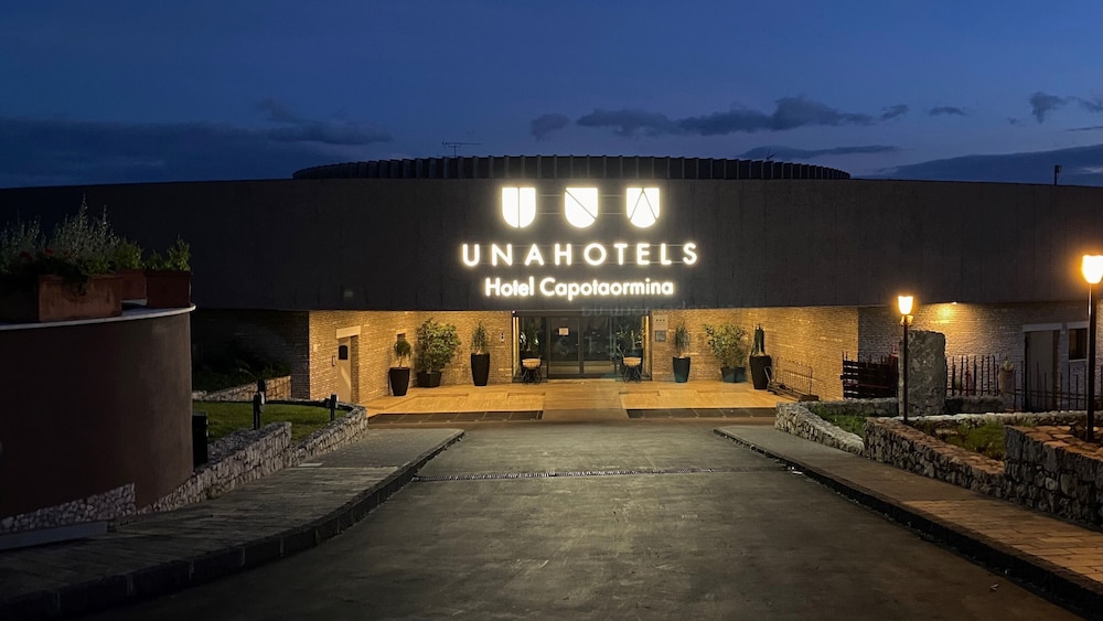 UNA Hotels Capotaormina — Hotel building in Taormina, Sicily