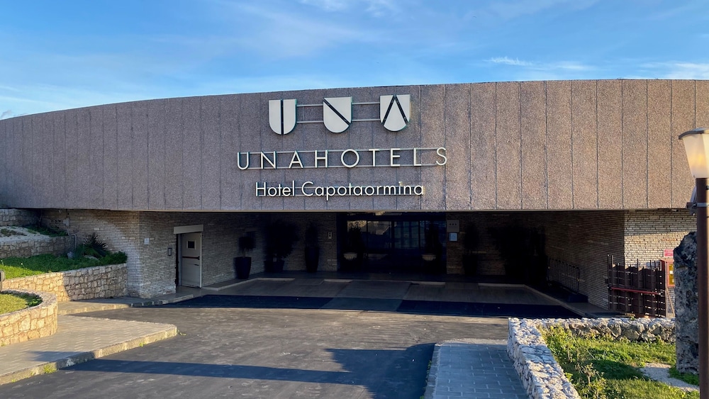 UNA Hotels Capotaormina — Hotel building in Taormina, Sicily