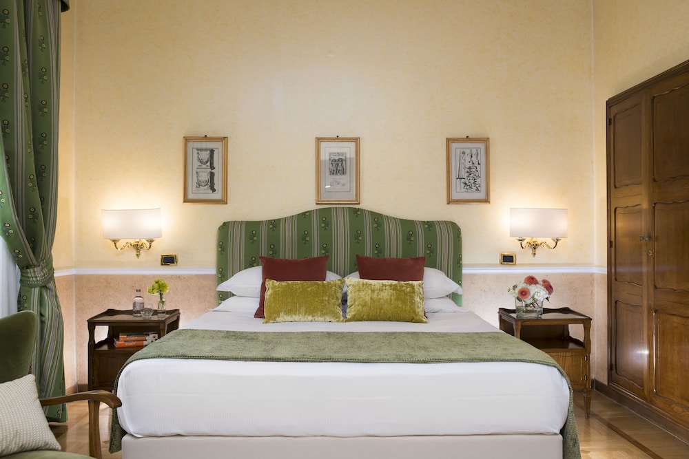 Bettoja Hotel Massimo D'Azeglio — Hotel rooms in Rome, Lazio