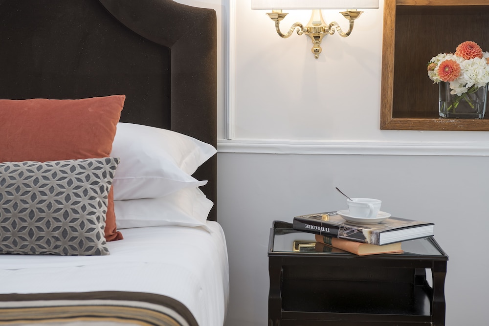 Bettoja Hotel Massimo D'Azeglio — Hotel rooms in Rome, Lazio