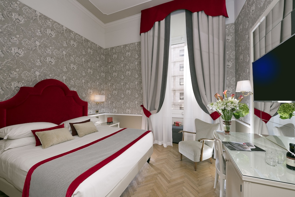 Bettoja Hotel Massimo D'Azeglio — Hotel rooms in Rome, Lazio