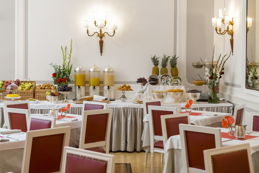 Bettoja Hotel Massimo D'Azeglio — Restaurant & bars in Rome, Lazio