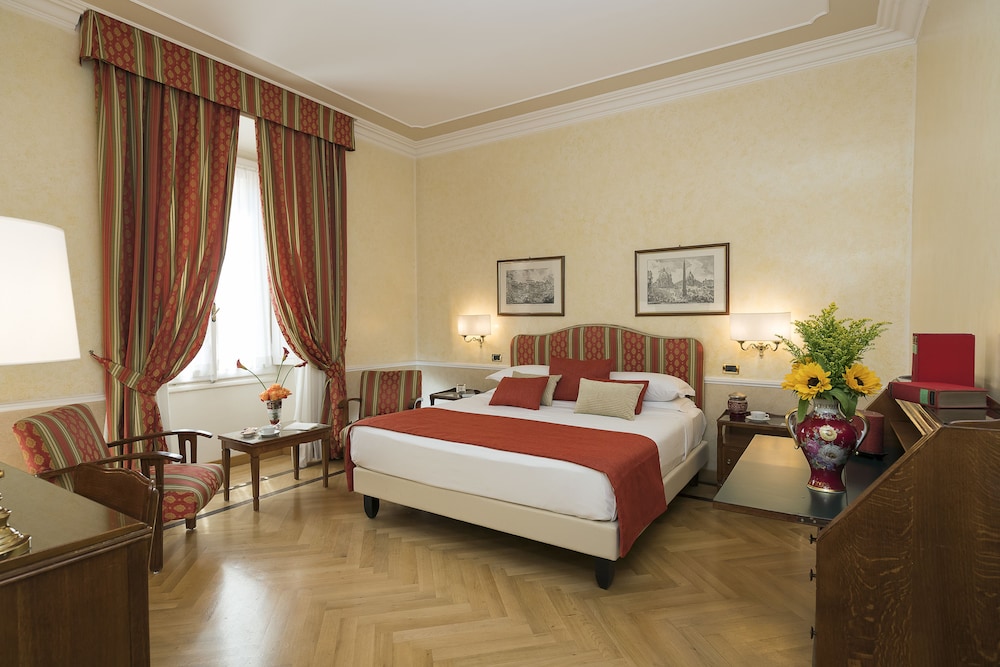 Bettoja Hotel Massimo D'Azeglio — Hotel rooms in Rome, Lazio